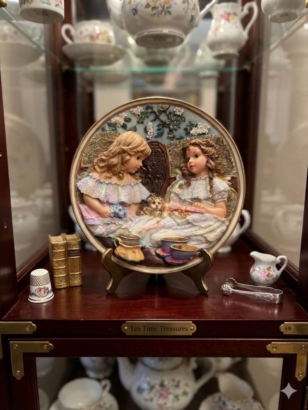 Reco Sandra Kuck Best Friends Sculpted Heirlooms 3D Collector Plate 1st Issue